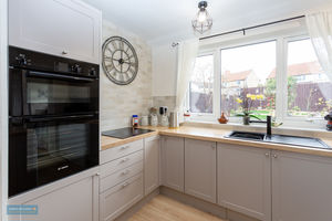 Kitchen - click for photo gallery